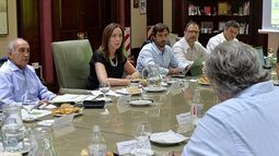 GABINETE. Con sus ministros, Vidal repasó los principales temas..