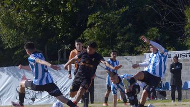 Atlético empató ante Belgrano de Zárate su último partido de local.