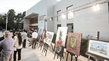 Muestra de artistas locales en la Universidad Nacional de Pilar. Muestra de artistas locales en la Universidad Nacional de Pilar.