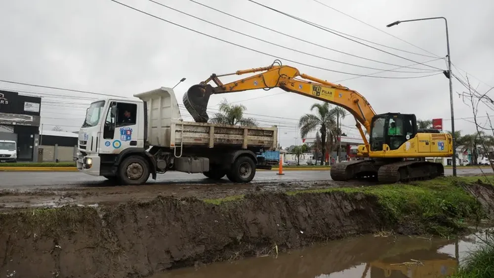 PREPARADOS. El Municipio de Pilar se adelanta con obras a la llegada del Súper Niño.