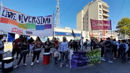 RECLAMO. Organizaciones y familiares reclaman justicia por la muerte de Sofía Fernández.