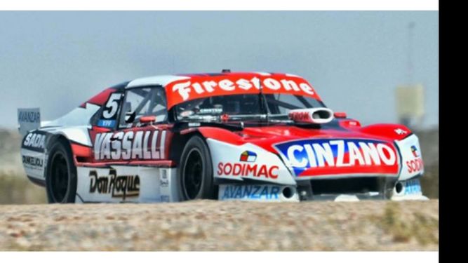 Rossi partirá hoy en la tercera fila de la segunda serie junto al Gurí Martínez..
