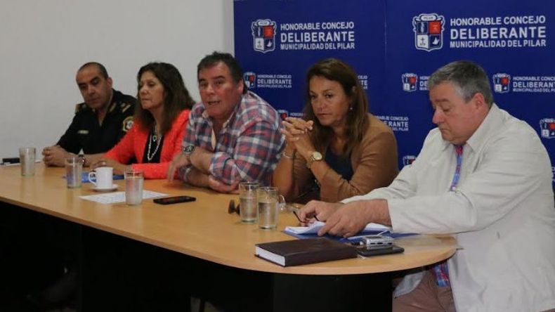 Reunión en el HCD para tratar los robos a escuelas..
