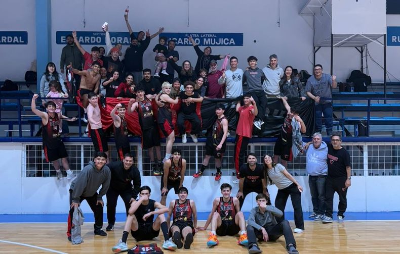 Los U17 de Presidente Derqui dominaron la zona 3-0 en Patagones.