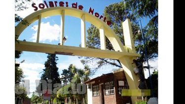 Vecinos trabajando. Las mejoras para el barrio son el eje de la entidad..