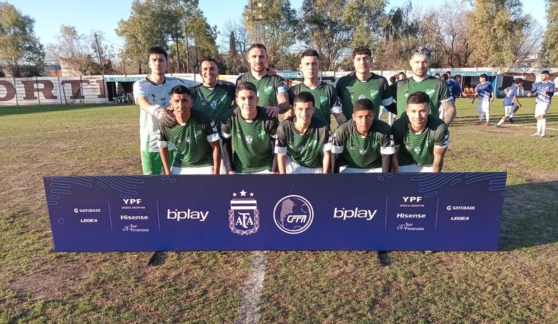 FORMACIÓN. El once inicial de la Selección de la Liga que ganó invicto la Zona 1.