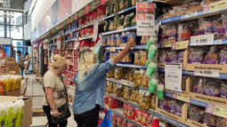 EN PICADA. El consumo sigue en caída y no logra repuntar. EN PICADA. El consumo sigue en caída y no logra repuntar.