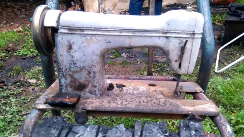 COSTURERA. La dueña de casa necesita una nueva máquina de coser..