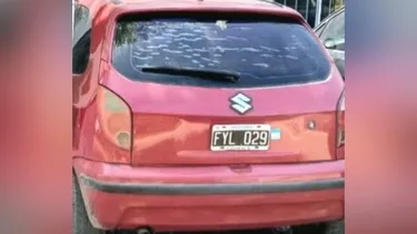 SUZUKI FUN. El vehículo en el que se desplazaban los tres delincuentes.