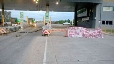CADENAS. Los vecinos del peaje Larena siguen la lucha por la colectora..