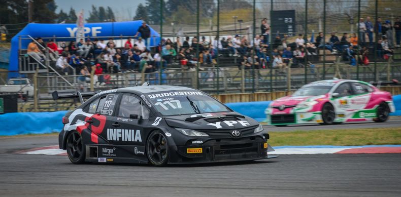 ESCOLTA. El Toyota de Rossi tuvo su mejor vuelta con 1’38”608/1.000.