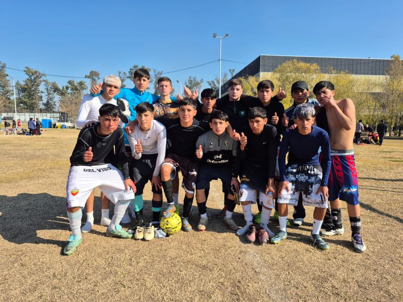 CLASIFICADOS. Los chicos de la Secundaria Nº 25 de Del Viso ganaron en la Sub 16 Escolar.