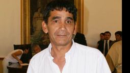 FACULTADES. Molina se mostró satisfecho con la posibilidad de discutir el sueldo..