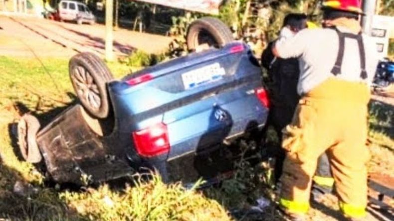 El accidente tuvo lugar en Del Viso y dejó tres lesionados. Foto @juancaimpacto.