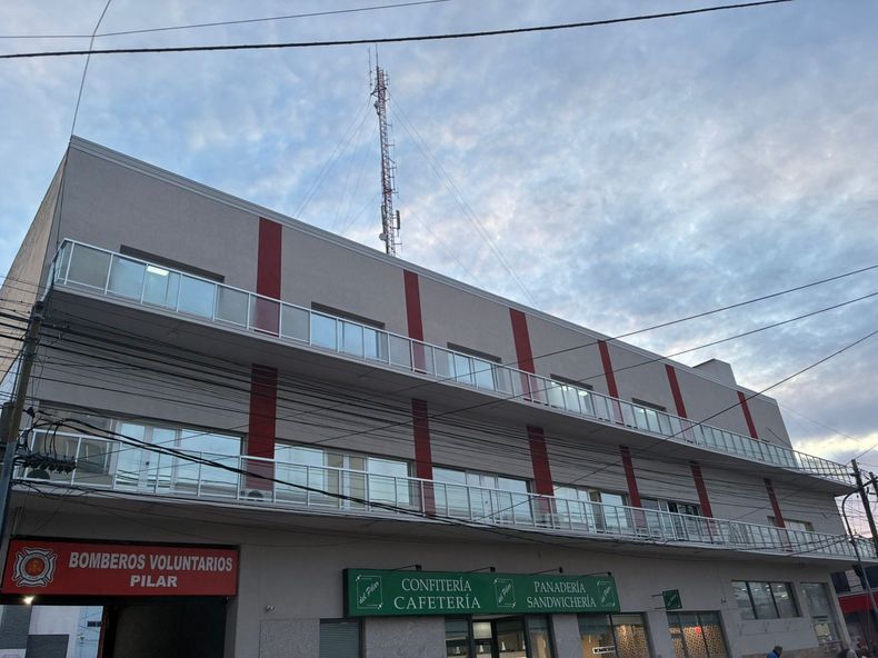 El edificio de los Bomberos renovó su fachada y parte del interior.&nbsp;