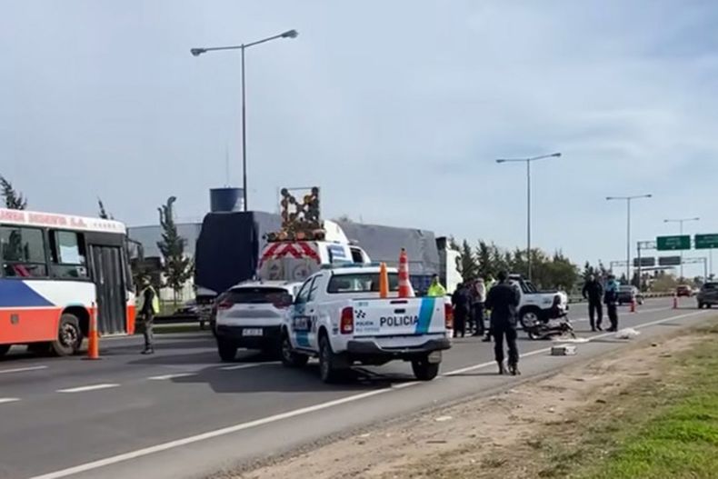 El fallecido conducía una moto Honda.