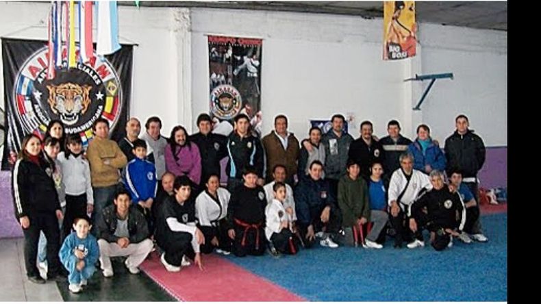 Los profesores junto a los participantes del seminario..