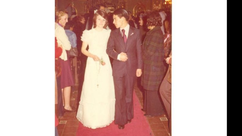 Aniversario. Se cumplen hoy 40 años del casamiento de Emilse Trofelli y Omar Báez. La ceremonia fue en la parroquia Nuestra Señora del Pilar y estuvo a cargo del sacerdote José María..