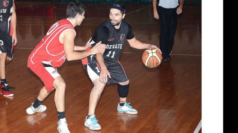 El Chavo Díaz castigó a Arenal y espera a Sportivo..