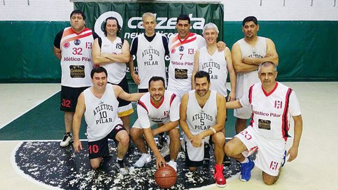 AMISTOSO. El Rancho +43 mostró su juego de elite en Malaver..