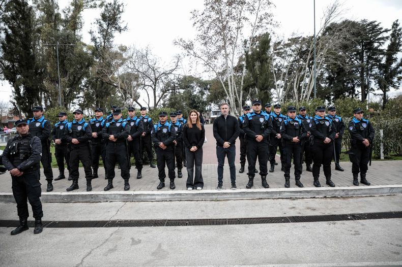 DIVISIÓN DEL VISO. Federico Achával presentó los nuevos agentes de la Guardia Urbana.
