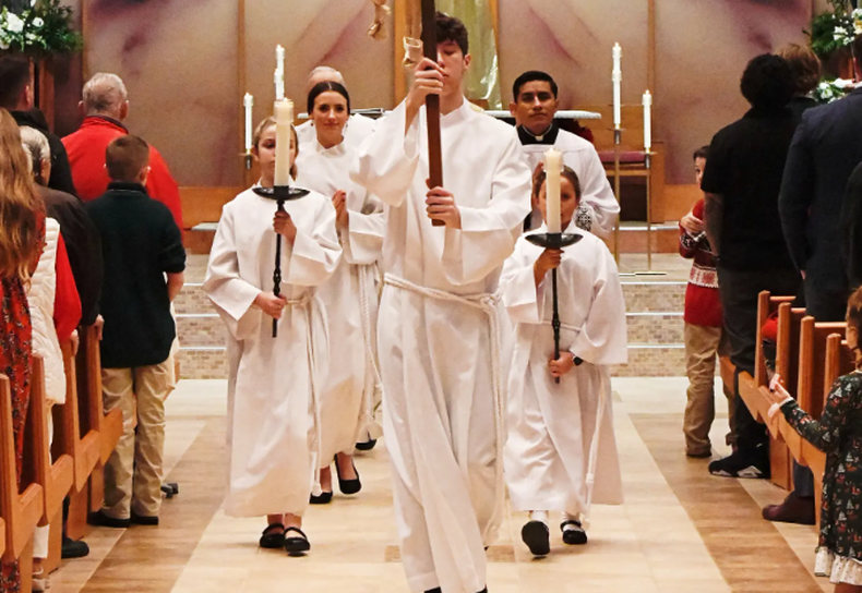 La escuela de monaguillos funciona todos los domingos en la Parroquia Nuestra Señora del Pilar.&nbsp;