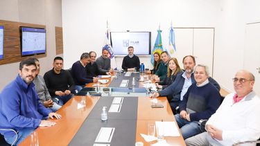 CUMBRE. Achával hizo el anuncio tras reunirse con los gremios. &nbsp;