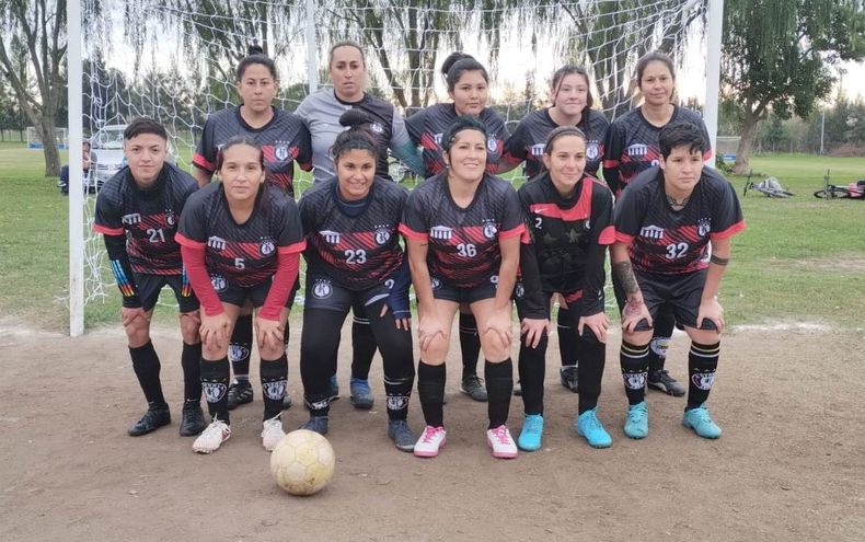 Katanes FC es uno de los equipos que va trepando posiciones en la Liga Municipal.