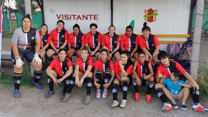 Las chicas de Katanes FC comenzaron con el pie derecho; fue 2-0 ante Monterrey..