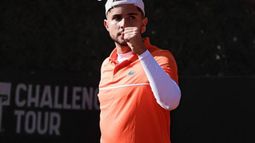 Rodríguez Taverna avanza sin ceder sets en Austria.