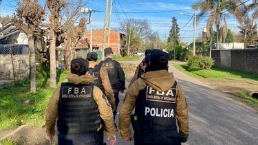 EN EL TERRITORIO. La nueva Fuerza Barrial de Aproximación ya recorre los barrios. &nbsp;
