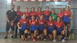 Las mujeres cayeron en forma ajustada..
