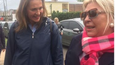 Carrió, junto a Marcela Campagnoli..