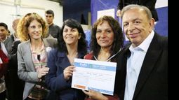 FINES. Zúccaro, con los responsables del plan de educación..