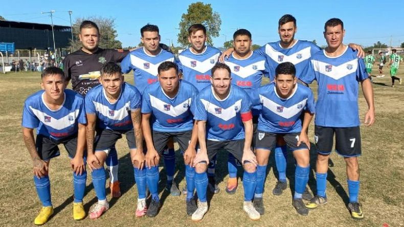 PRIMERA. Flecha Azul ganó su primer partido del año y sueña..
