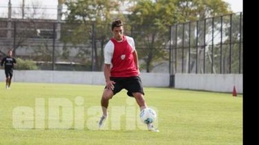 La dupla Gómez-Orsi probó ayer con Daniel González como punta..