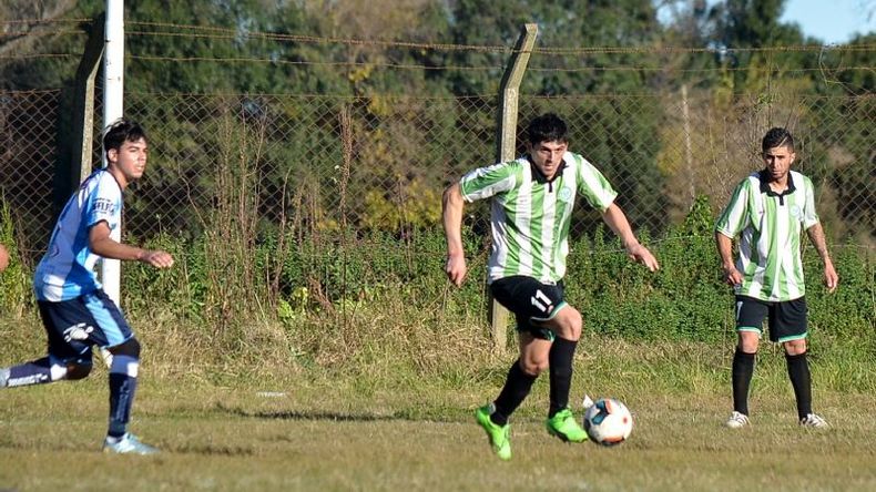 Martín Leguizamón, delantero de Abrojal..