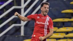 Tomás Molina lleva 17 goles en la temporada entre Copa y Liga Profesional. Tomás Molina lleva 17 goles en la temporada entre Copa y Liga Profesional.