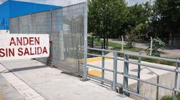 ¿Cuándo van a hacer una nota sobre la estación de Manuel Alberti. Hoy la estuvieron cerrando con rejas y está cada vez más abandonada. Hugo Encina.
