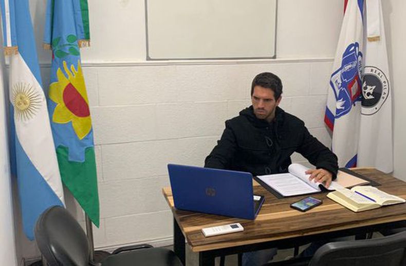 Tito se define como opositor constructivo.