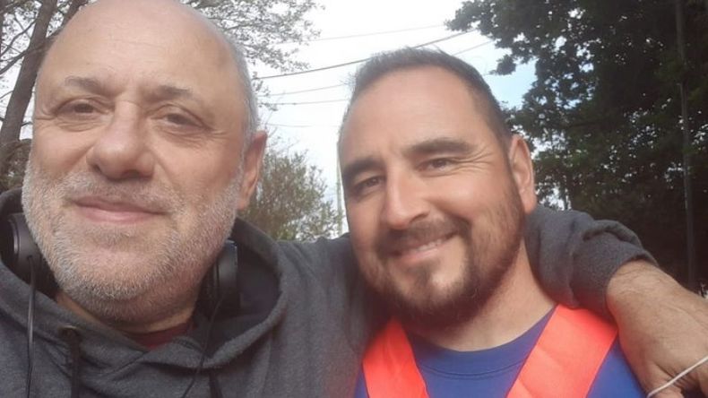 Dedicado a Cristian, el barrendero que mantiene hermosas las calles de Tucumán, Lubo y Arcos, entre otras..
