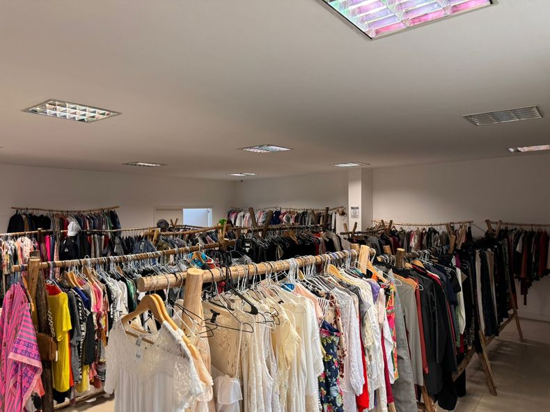 La Feria de moda circular vuelve este sábado con prendas de primavera verano.&nbsp;
