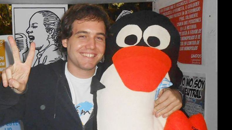 Joven K con el pingüino que ahora está con Cristina..