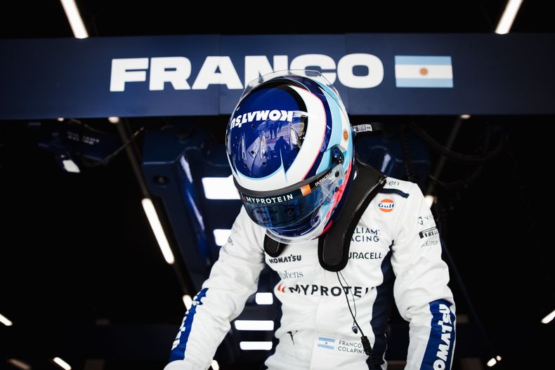 DEBUT. Colapinto se sube al FW46 en su primer contacto con la F1.