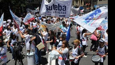 PROTESTAS. Los docentes vuelven a sacar sus reclamos a la calle..
