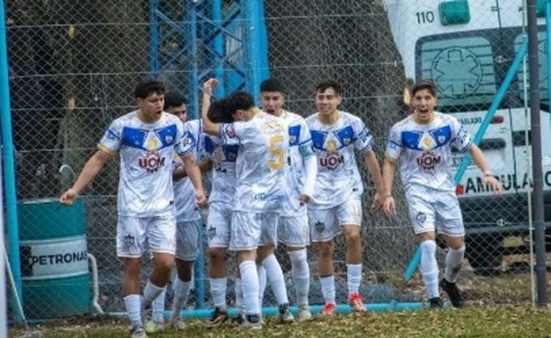Todo Metalúrgico quiere festejar por llegar a la cima del campeonato.