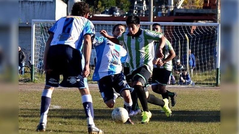 FIRMA NICO. “Son mis últimos años como jugador y quiero pasarla bien.”.
