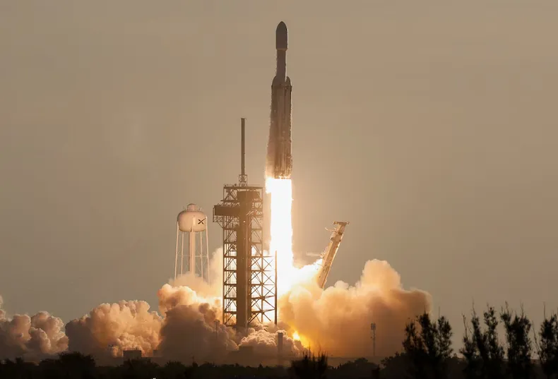 La NASA lanzó el Telescopio Espacial Nancy Grace Roman. (REUTERS).