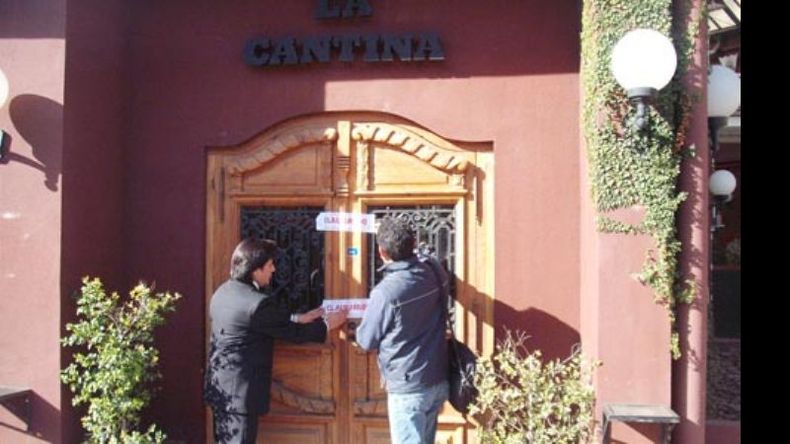 Un restaurante del K50 también terminó con fajas..