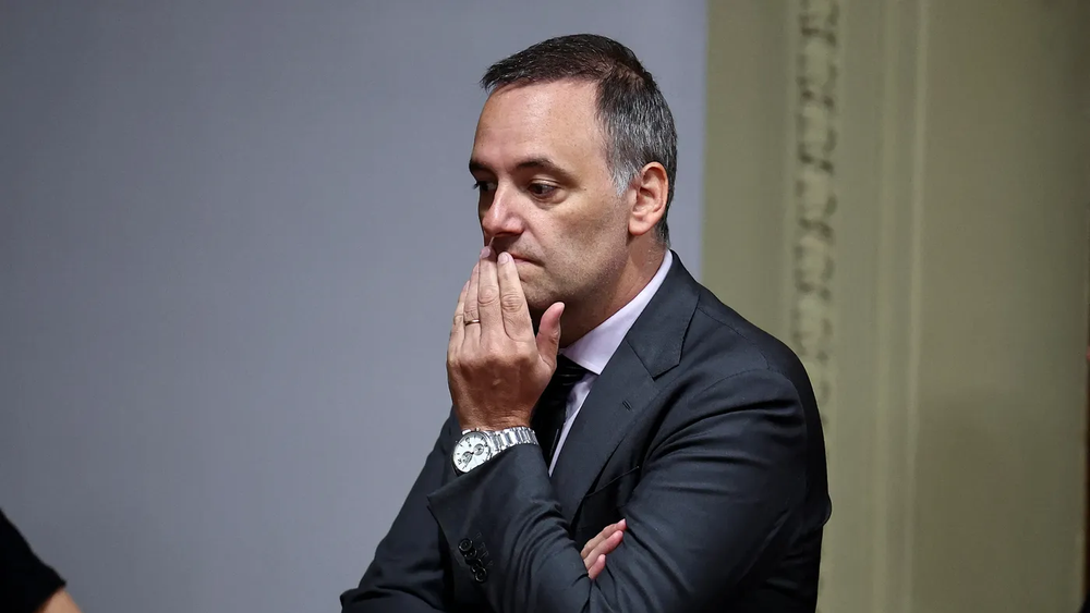 Manuel Adorni tendrá 15 días más para explicar diferencias millonarias detectadas por la fiscalía, además del origen de fondos utilizados en varias operaciones.